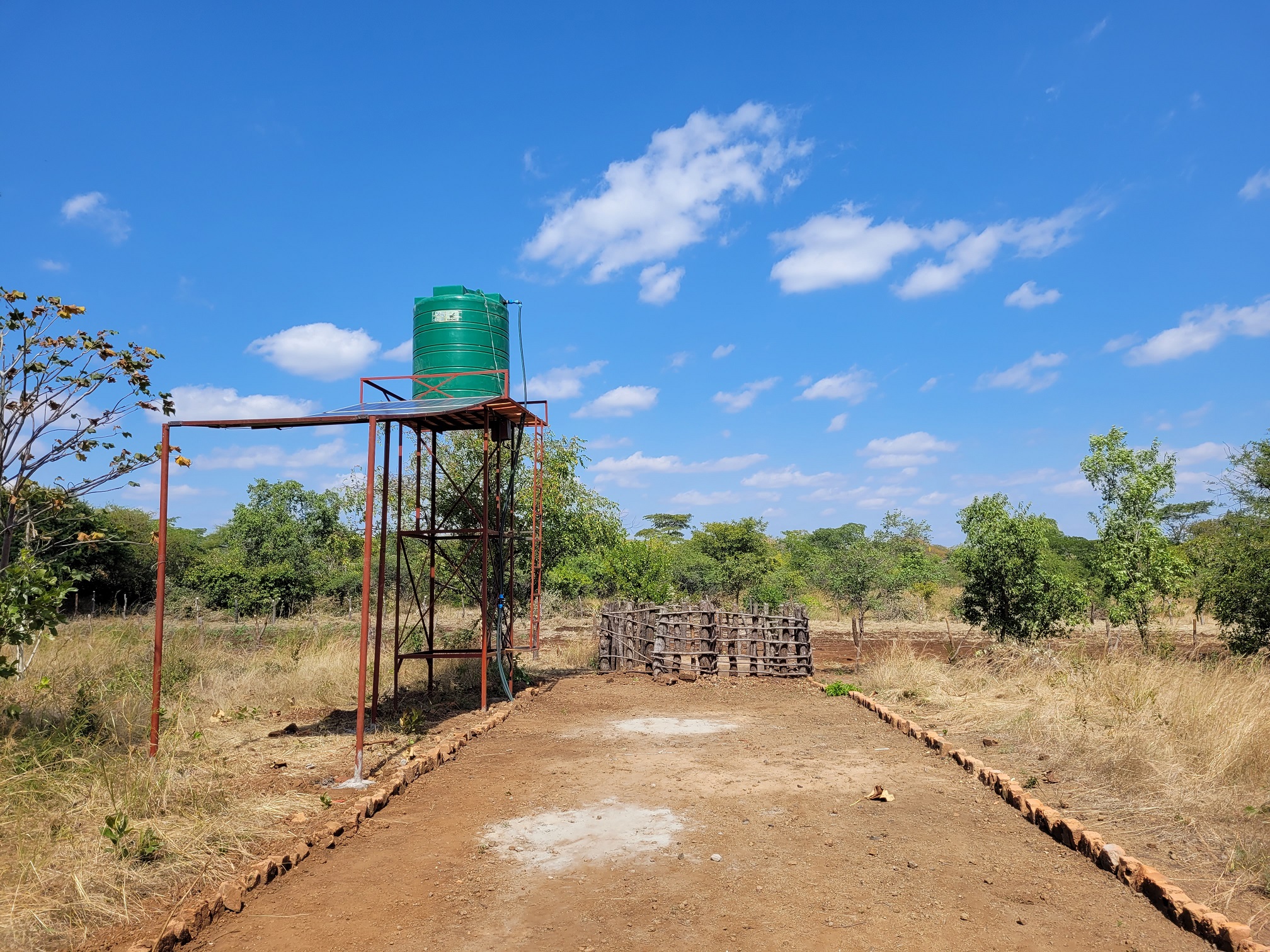 Solar-powered water reticulation system
